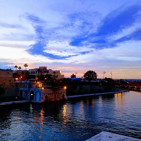 Sweet Home Tra I Due Mari Taranto Exterior foto